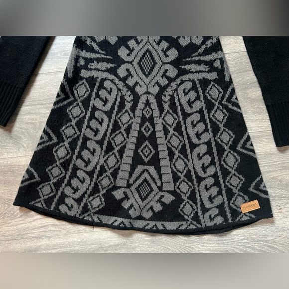 Element Eden long sleeve sweater fit and flare dress in gray and black. Size S - Picture 3 of 9